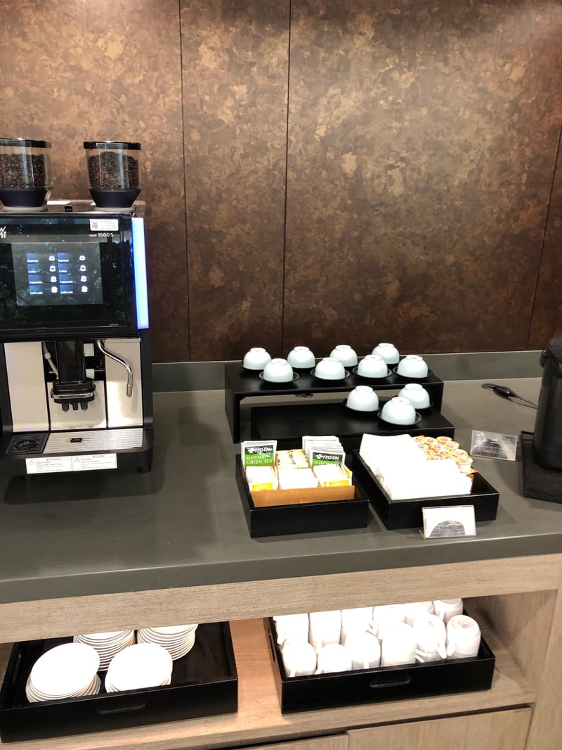 Japan Airlines JAL Sakura Lounge / American Airlines Admirals Club, foto 5