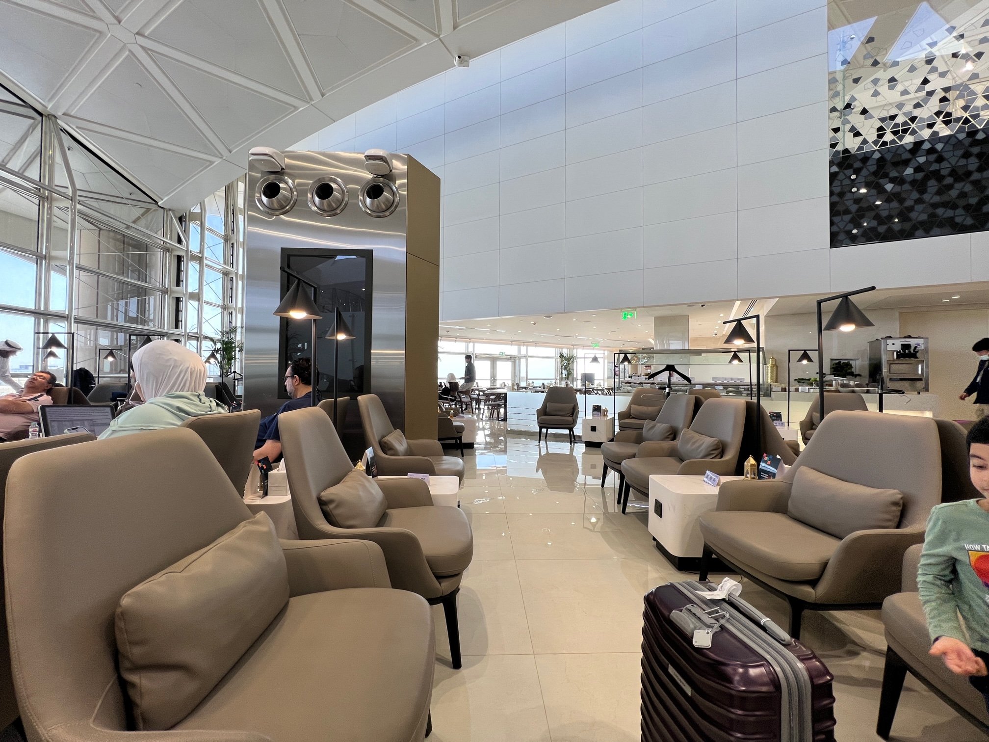 Saudia Al-Fursan Golden Lounge (International), photo 8