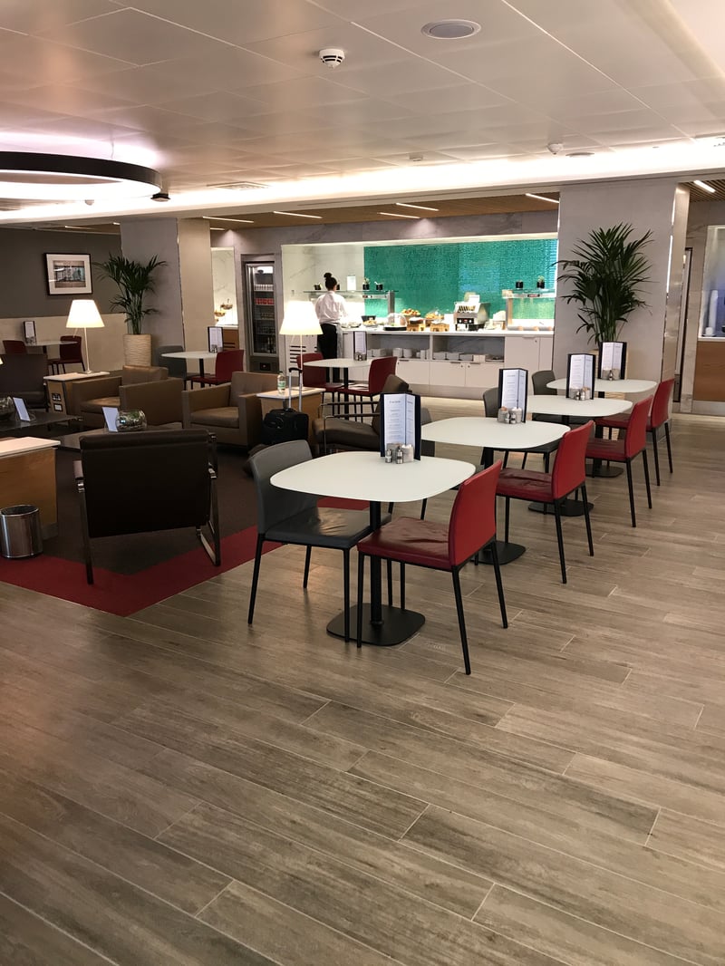 American Airlines Arrivals Lounge, photo 3