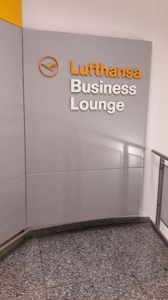 Lufthansa Business Lounge (Non-Schengen, Gates B44-B48), photo 10