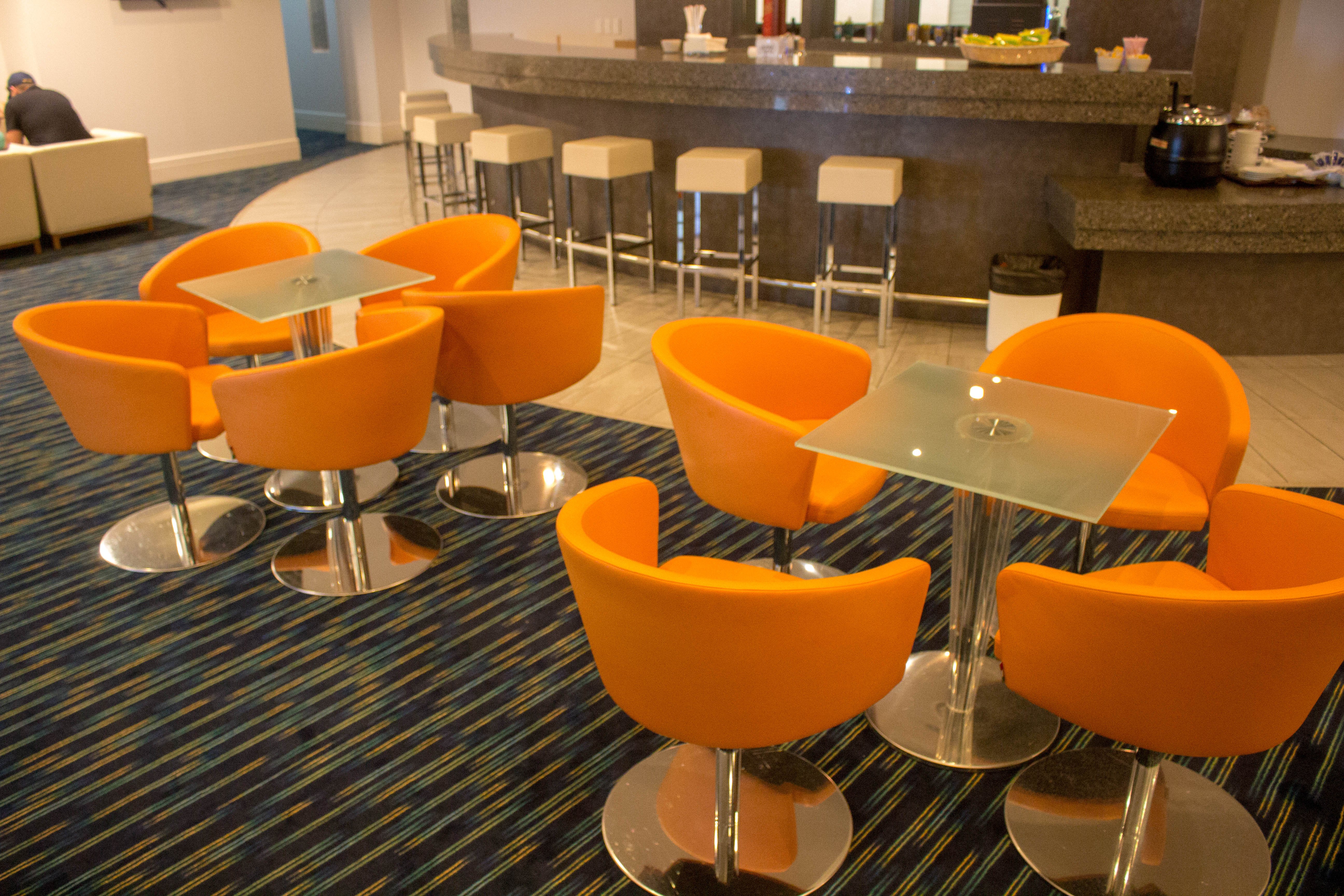 International VIP Lounge (Gate 8), photo 2