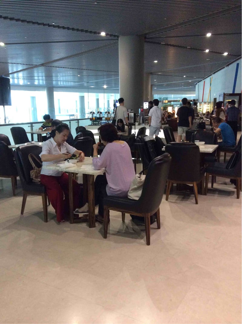 V3 Air China First & Business Class Lounge, photo 2