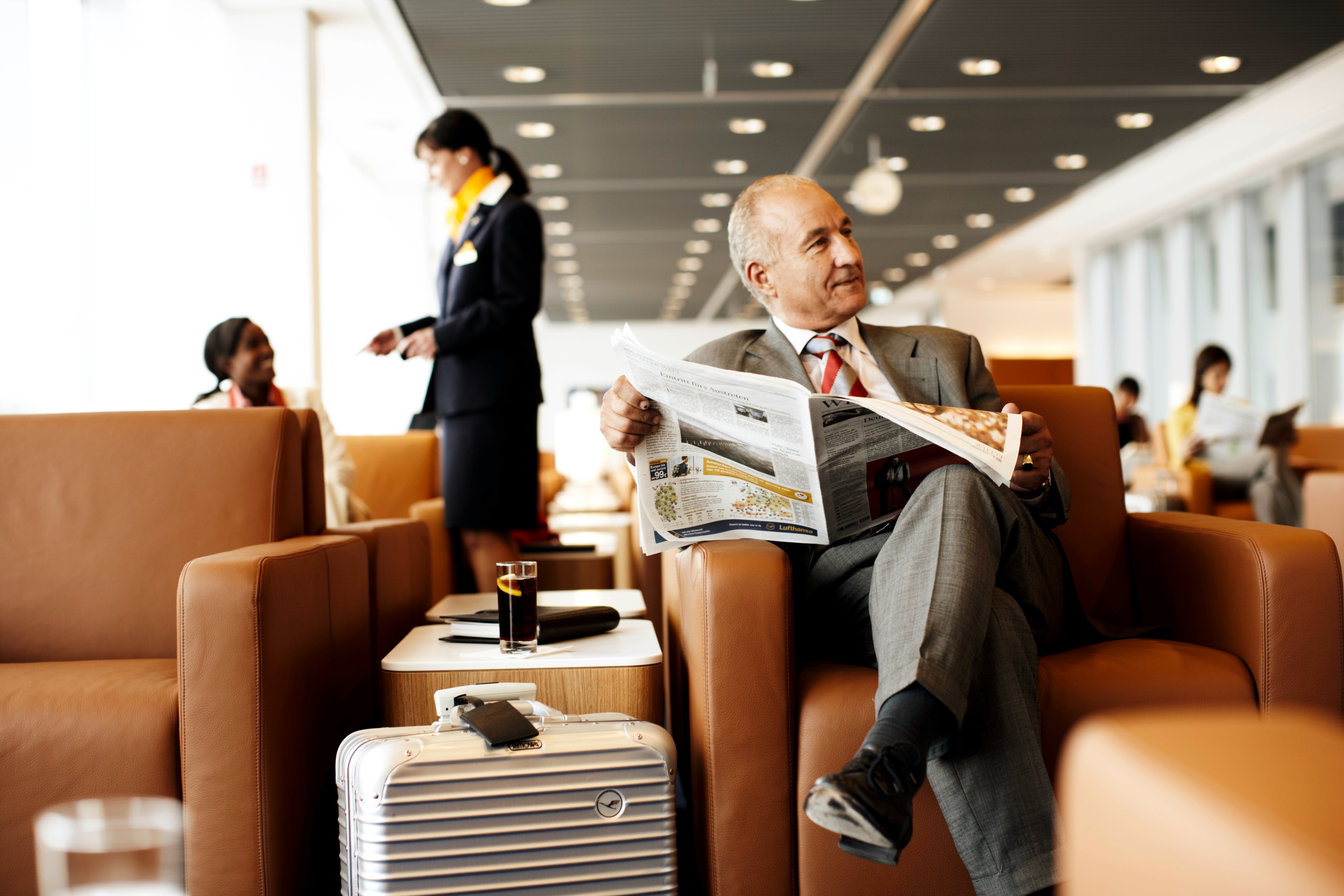 Lufthansa Senator Lounge (Non-Schengen), photo 3