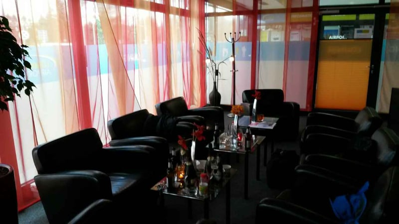 Airport Lounge, photo 2