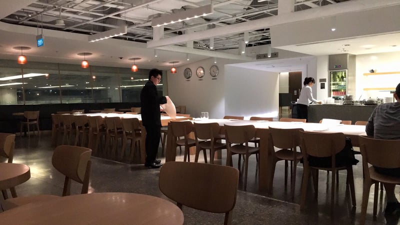 The Qantas Singapore Lounge, photo 6
