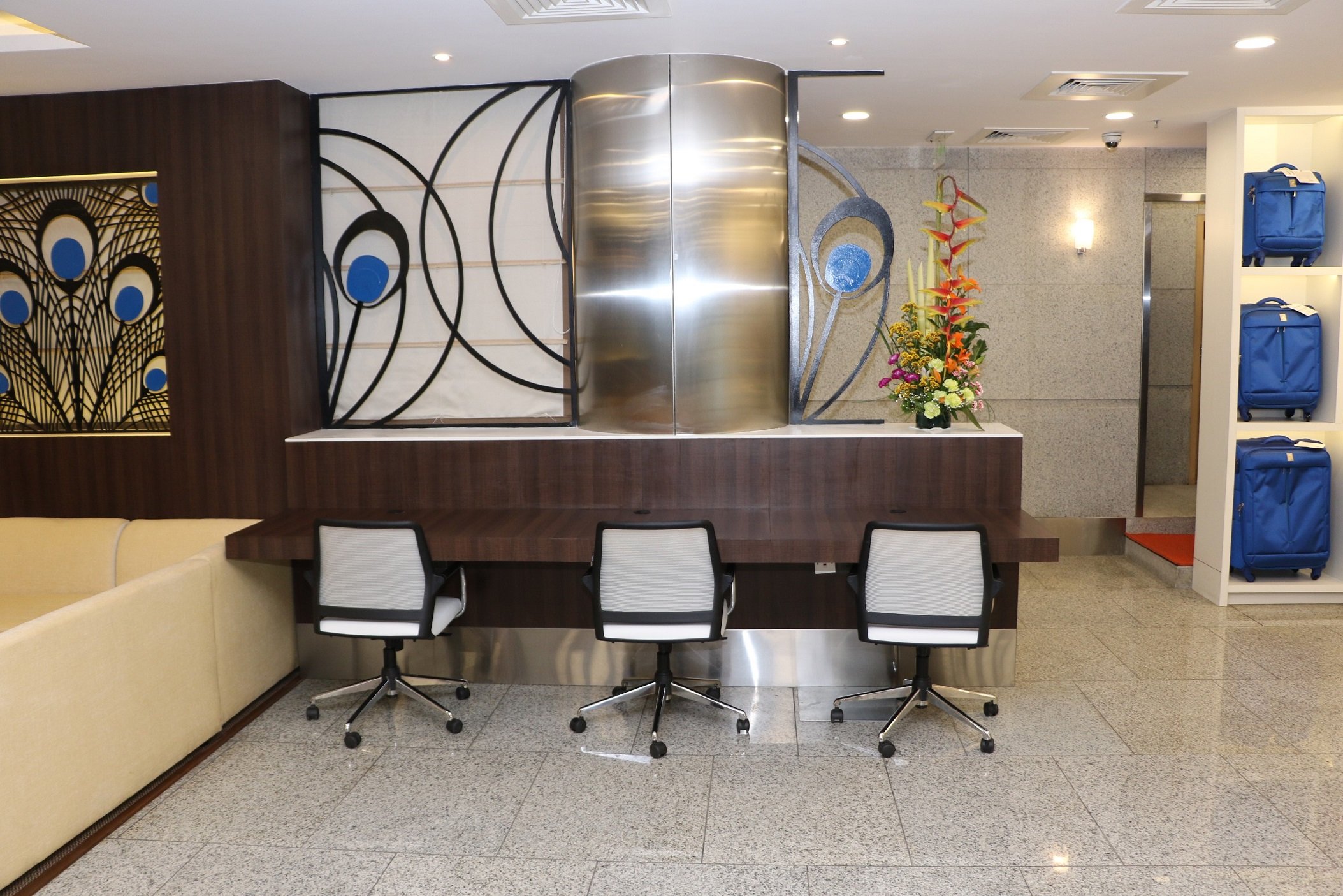 Aviserv Lounge (West), foto 6