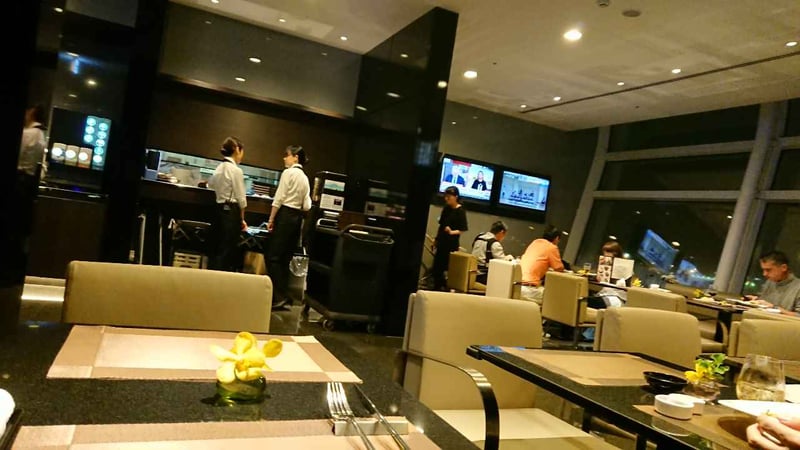 All Nippon Airways ANA Suite Lounge (Gate 110), photo 5