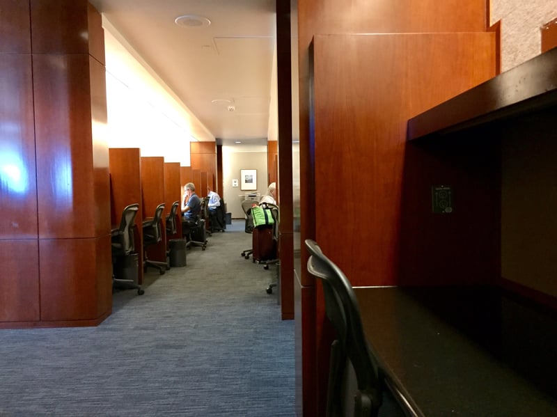 United Airlines United Club (Gate B32) (Temporarily Closed), foto 12