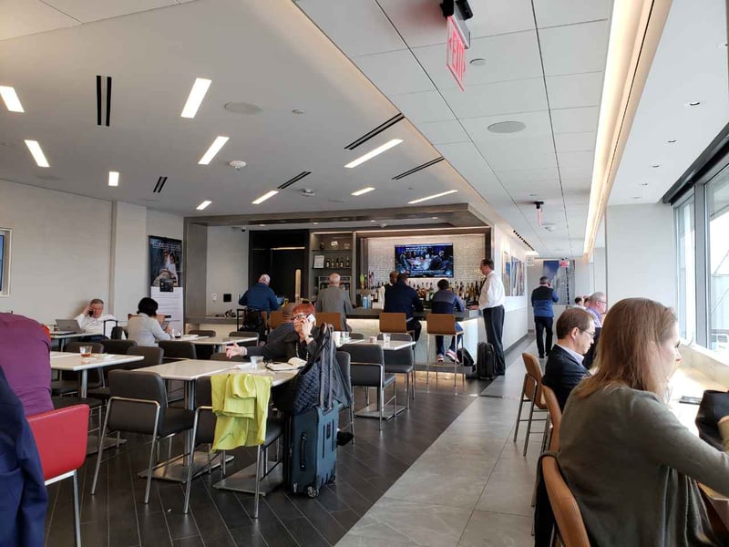 American Airlines Admirals Club, photo 3