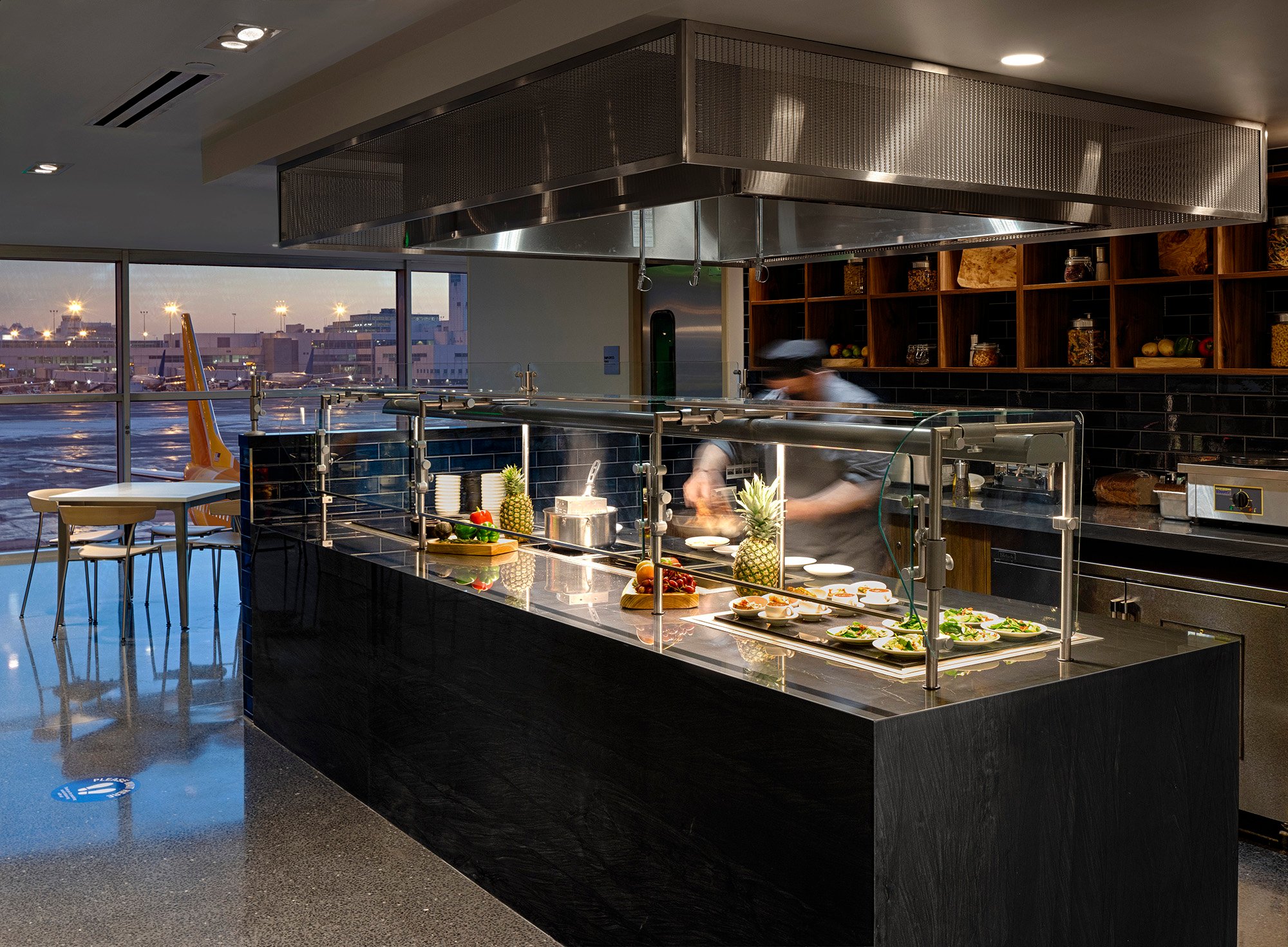 The Centurion Lounge, photo 2