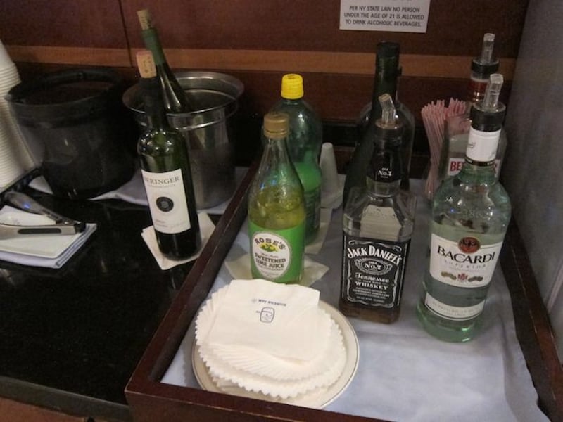 Korean Air KAL Business Class Lounge, photo 11