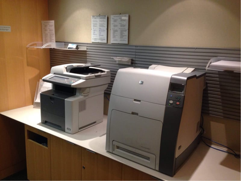 Air Canada Maple Leaf Lounge, photo 4