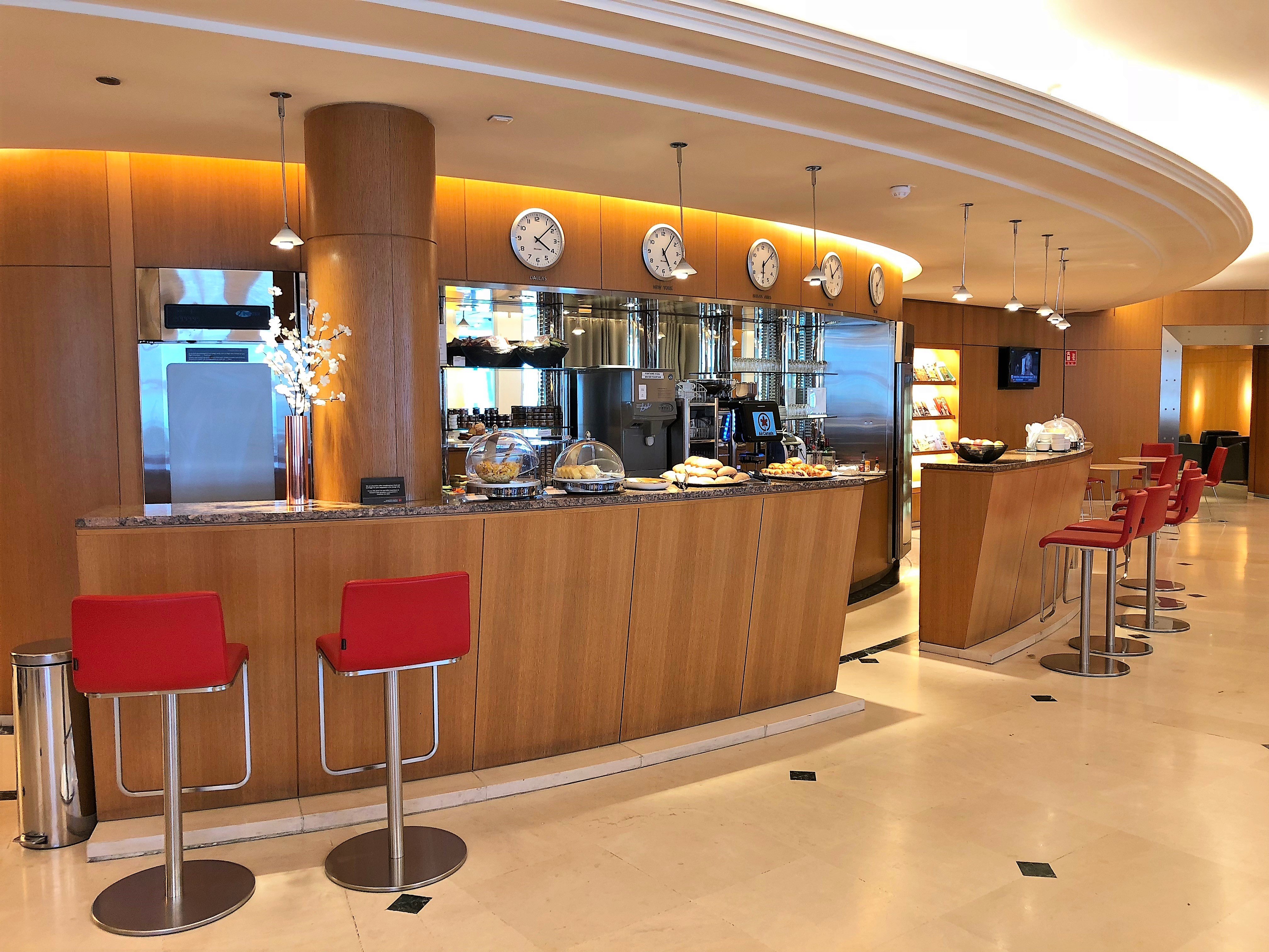 Air Canada Maple Leaf Lounge, foto 2
