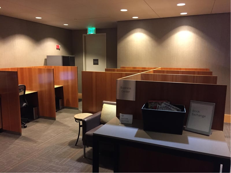 American Airlines Admirals Club, photo 9