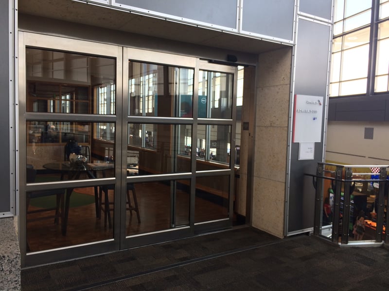 American Airlines Admirals Club, photo 2