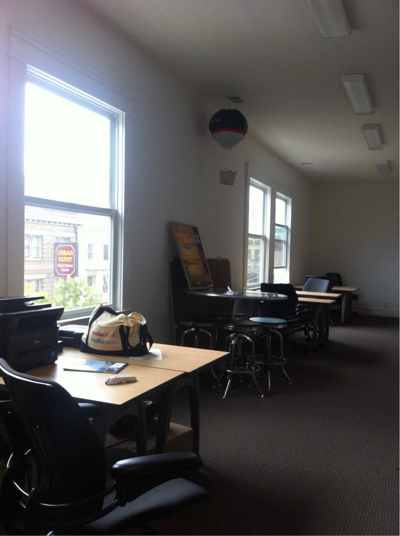 Advantage VIP Lounge, photo 2