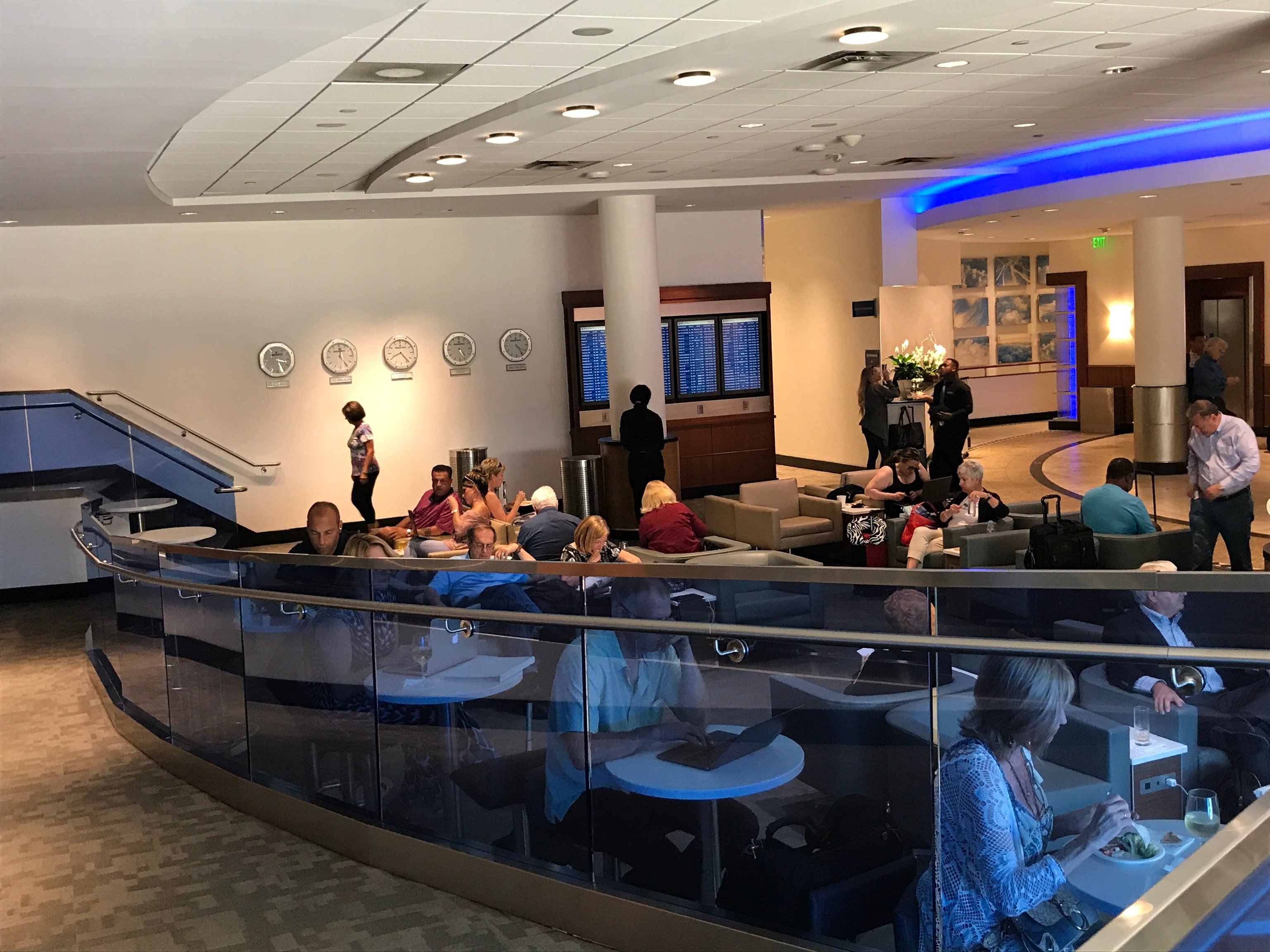 Delta Air Lines Delta Sky Club (Gate A17), photo 11