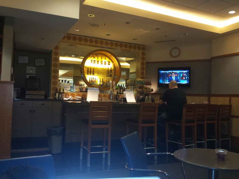 American Airlines Admirals Club, photo 6