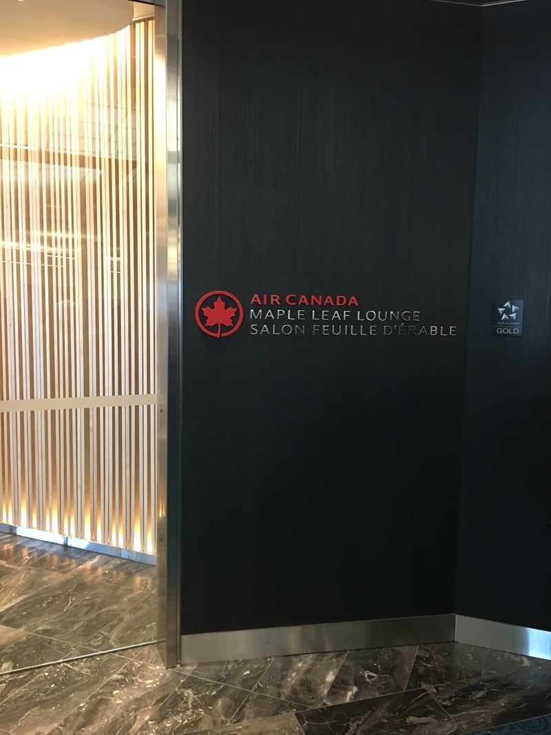 Air Canada Maple Leaf Lounge, photo 6