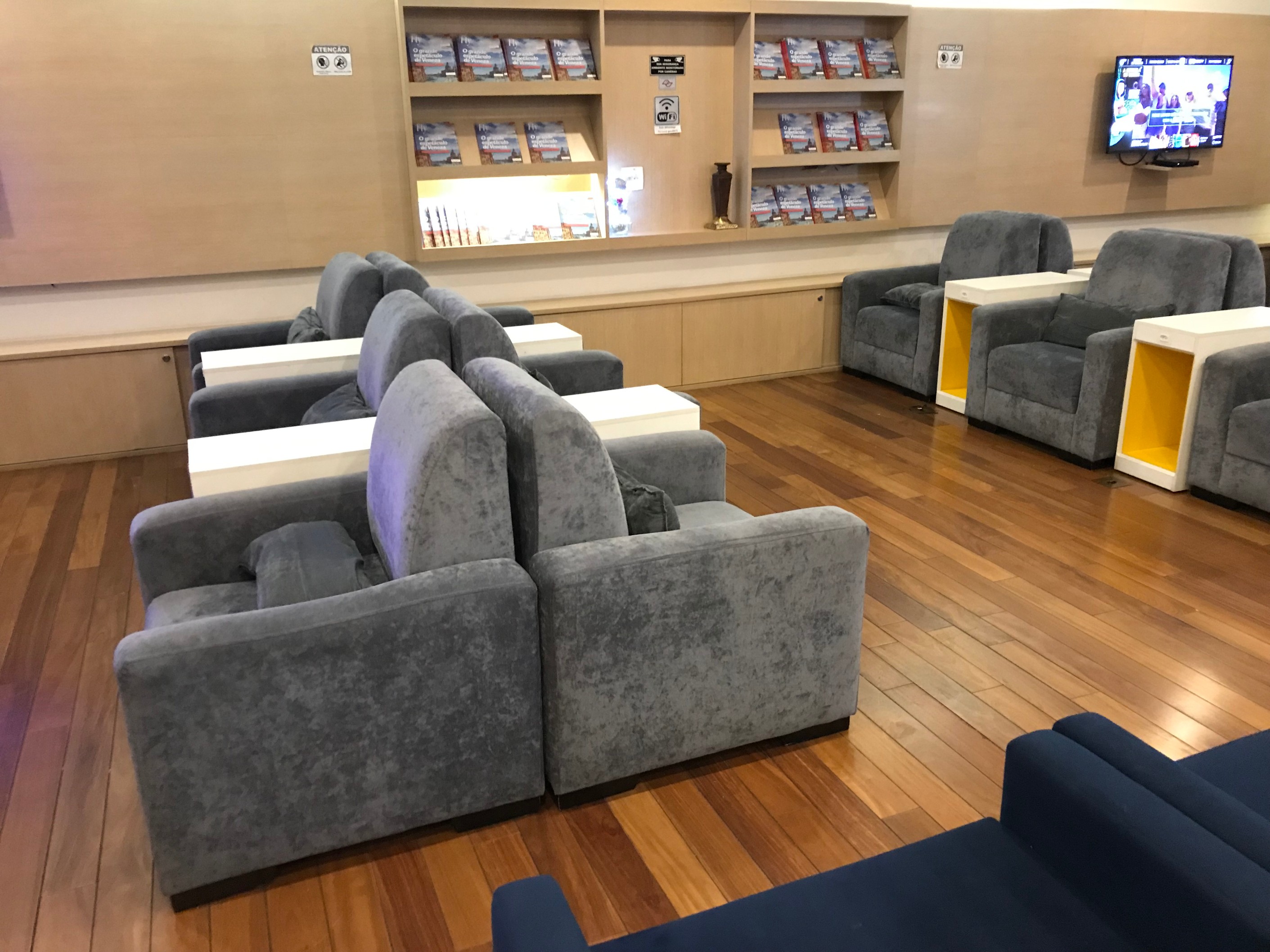 Advantage VIP Lounge, photo 6