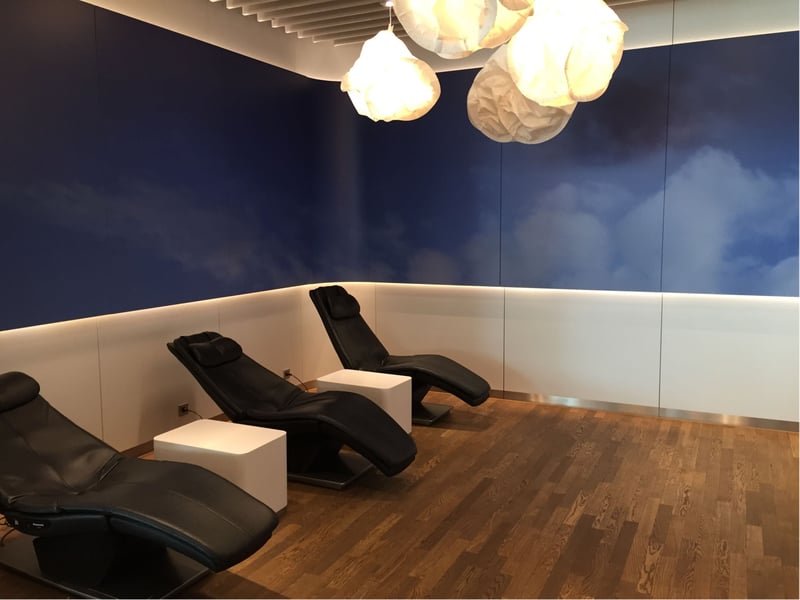 Lufthansa Senator Lounge (Non-Schengen), photo 2