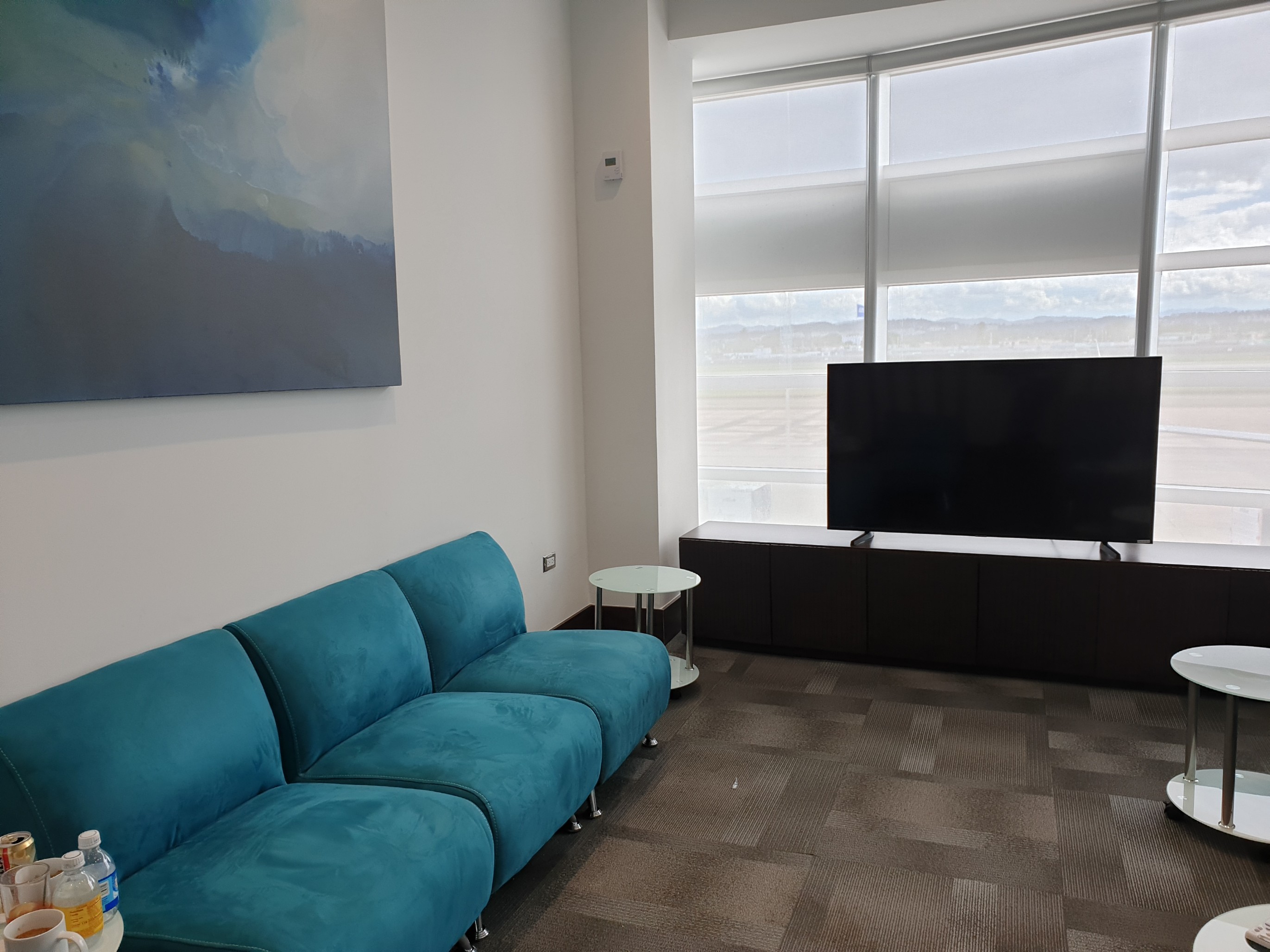 The Lounge San Juan at Terminal A, foto 6