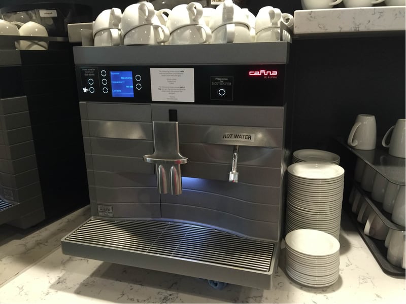 United Global Services Lounge, photo 6