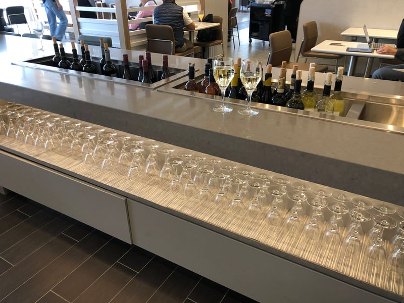 American Airlines Admirals Club, photo 6
