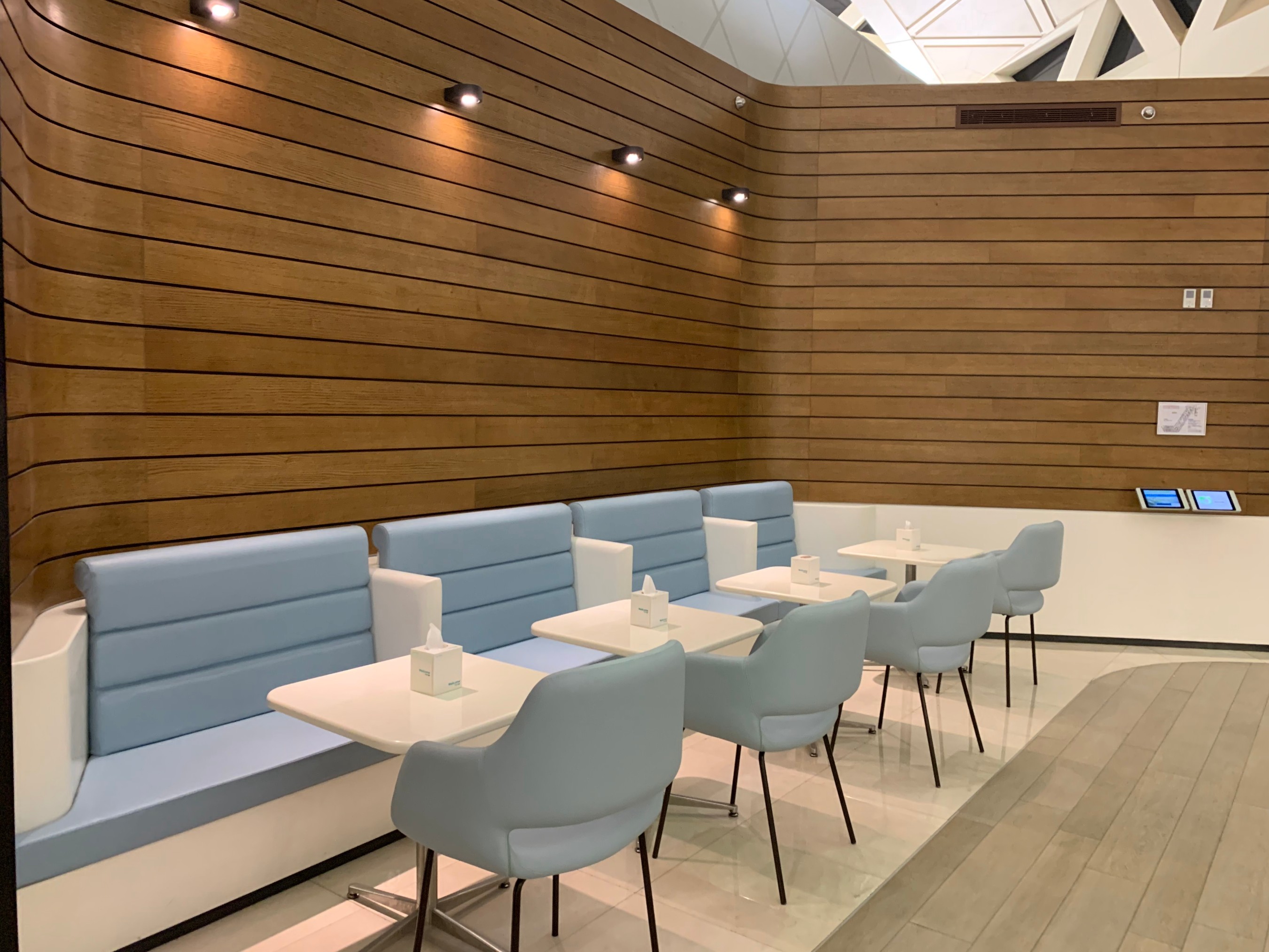 Wellcome Lounge (Temporarily Closed), photo 9
