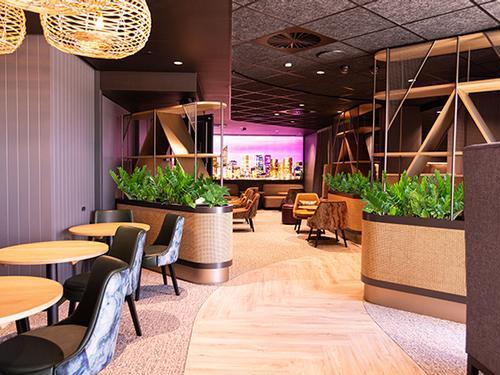 Aspire Lounge, photo 1