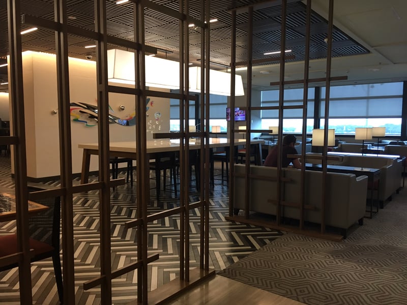 Singapore Airlines SilverKris Lounge, photo 8