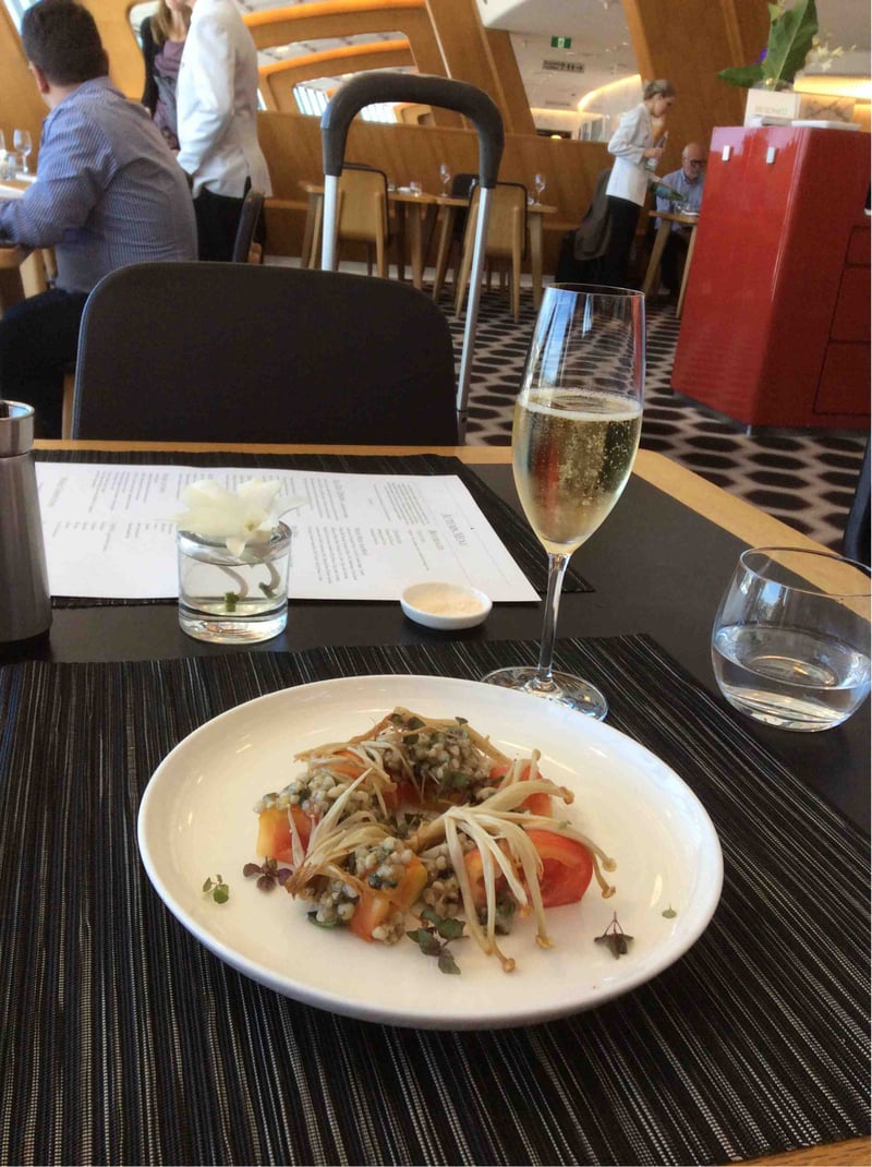Qantas Airways International First Lounge, photo 6