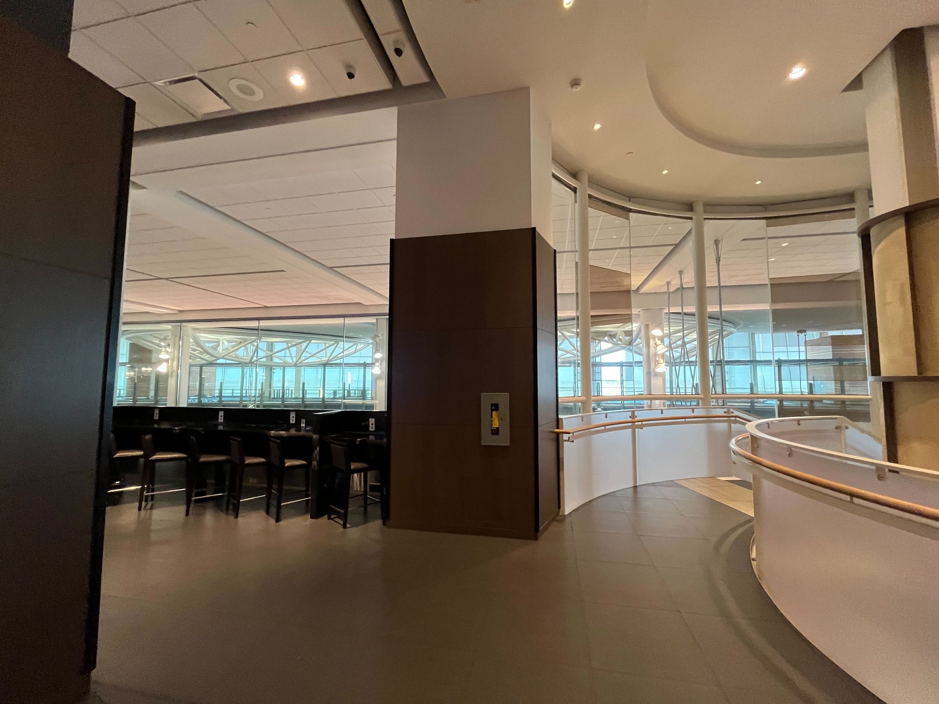 Plaza Premium Lounge (Domestic Gate B15), foto 5