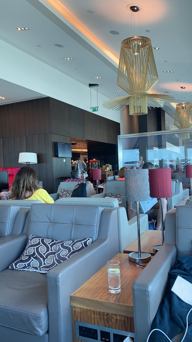 British Airways Club Lounge, photo 1