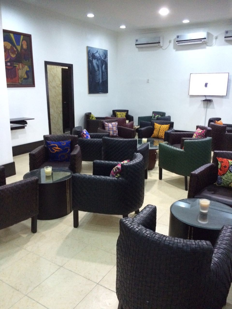 SDS Llegada Arrival Lounge (E-Wing), photo 7