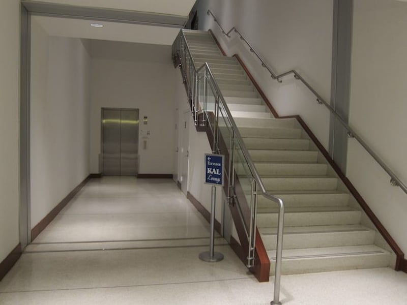 Korean Air KAL Business Class Lounge, photo 12