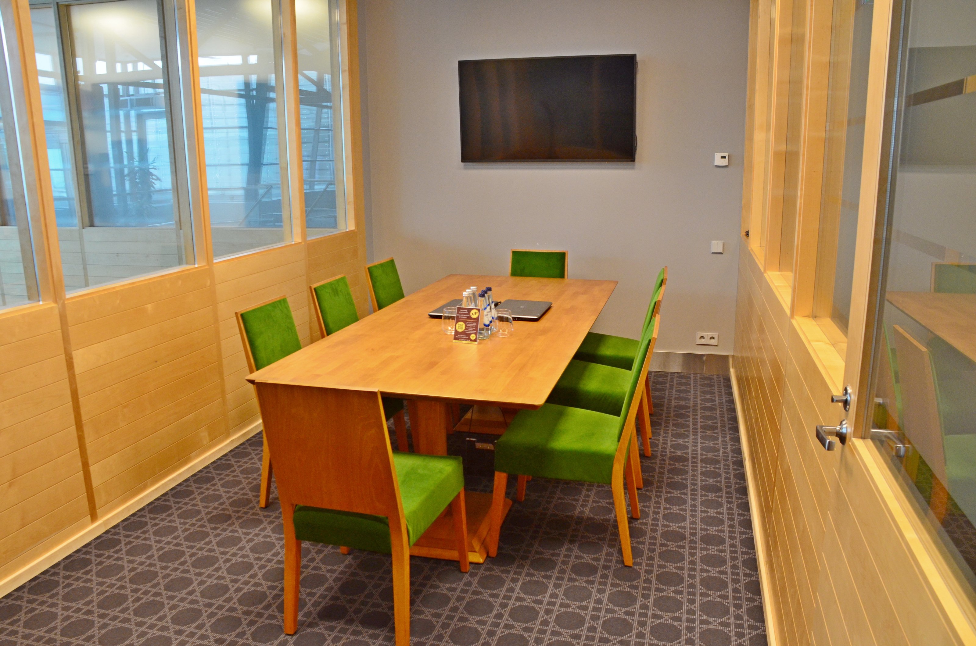 Primeclass Business Lounge, photo 5