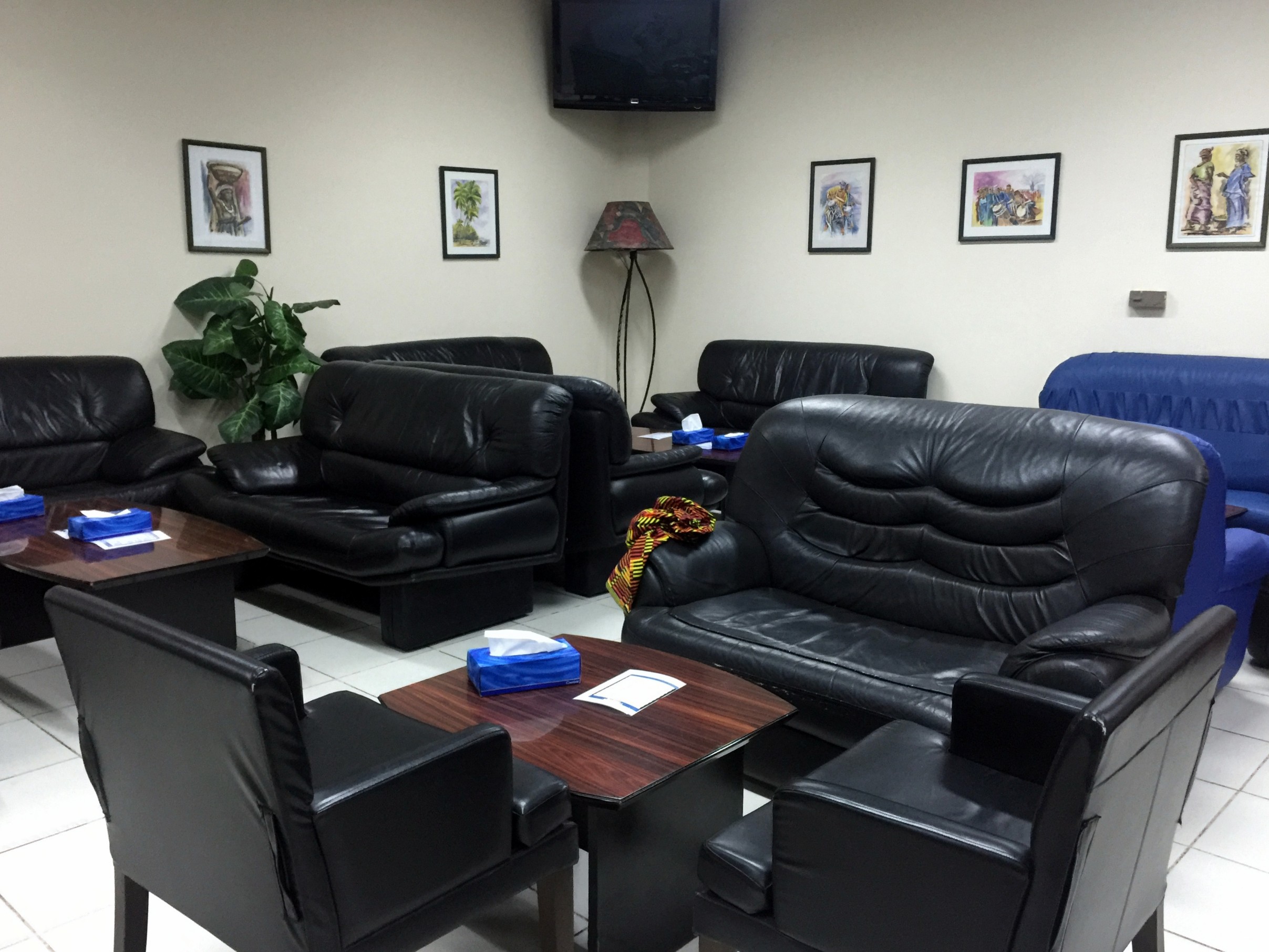 First Class Lounge, photo 5