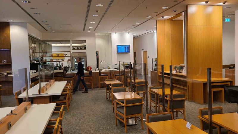 Japan Airlines JAL First Class Lounge, photo 9