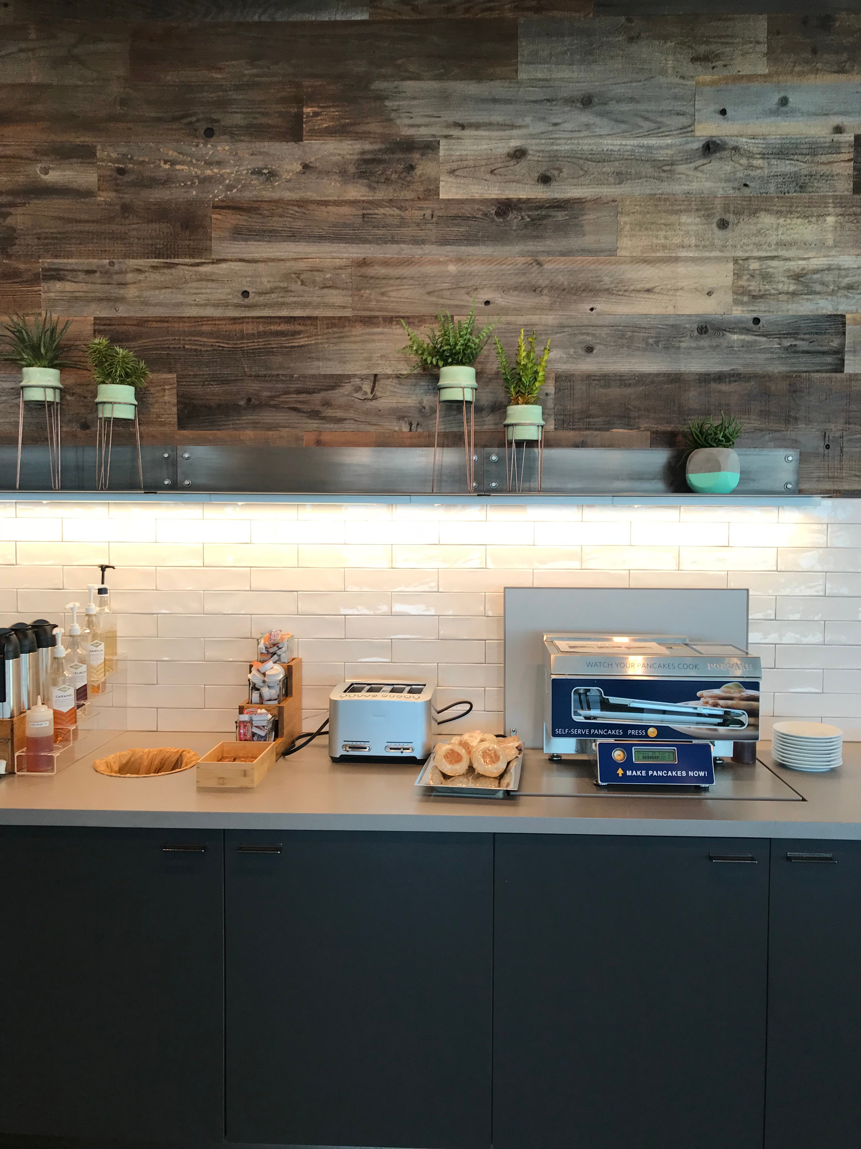 Alaska Airlines Alaska Lounge, photo 10