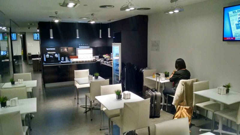 Premium Traveller Arrivals Lounge, photo 7