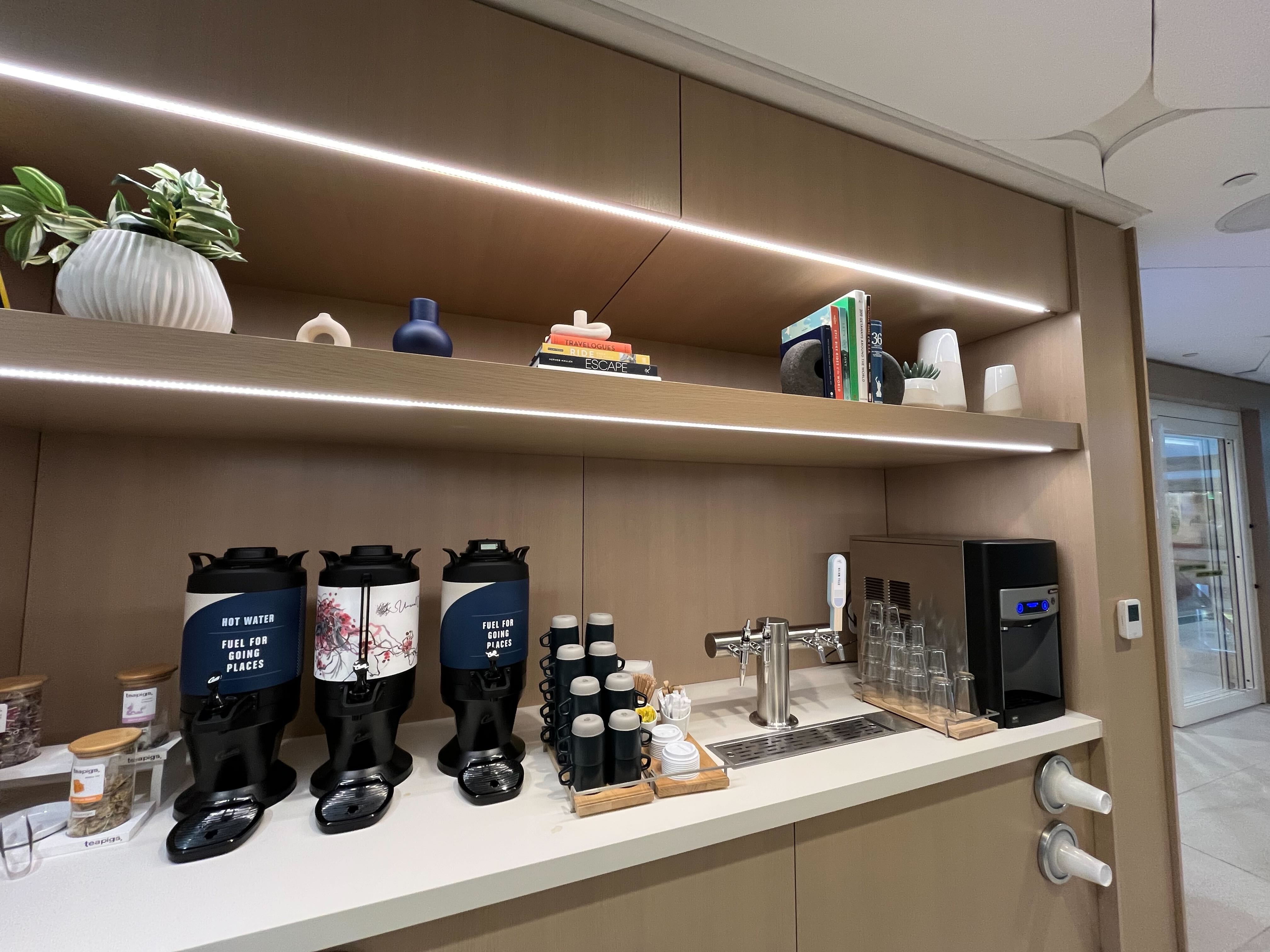 Capital One Lounge, foto 11