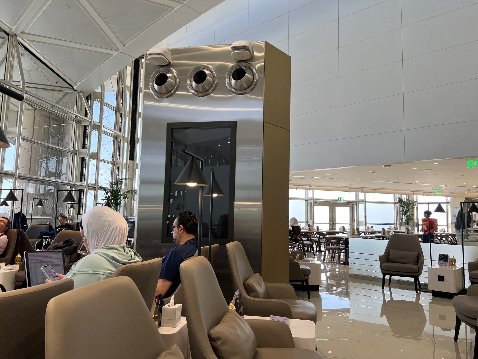 Saudia Al-Fursan Golden Lounge (International), photo 6