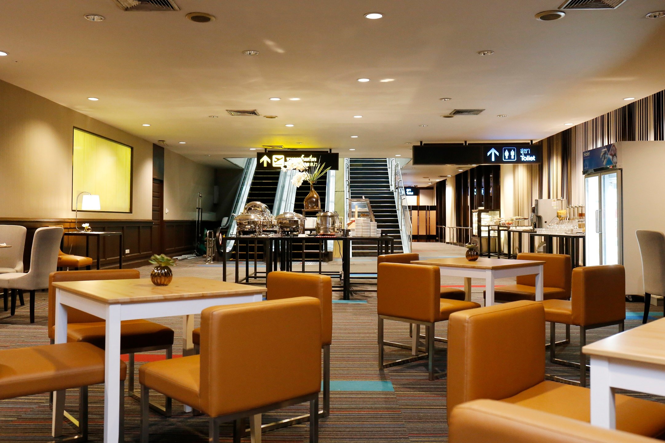 Miracle Lounge No. 1, photo 2
