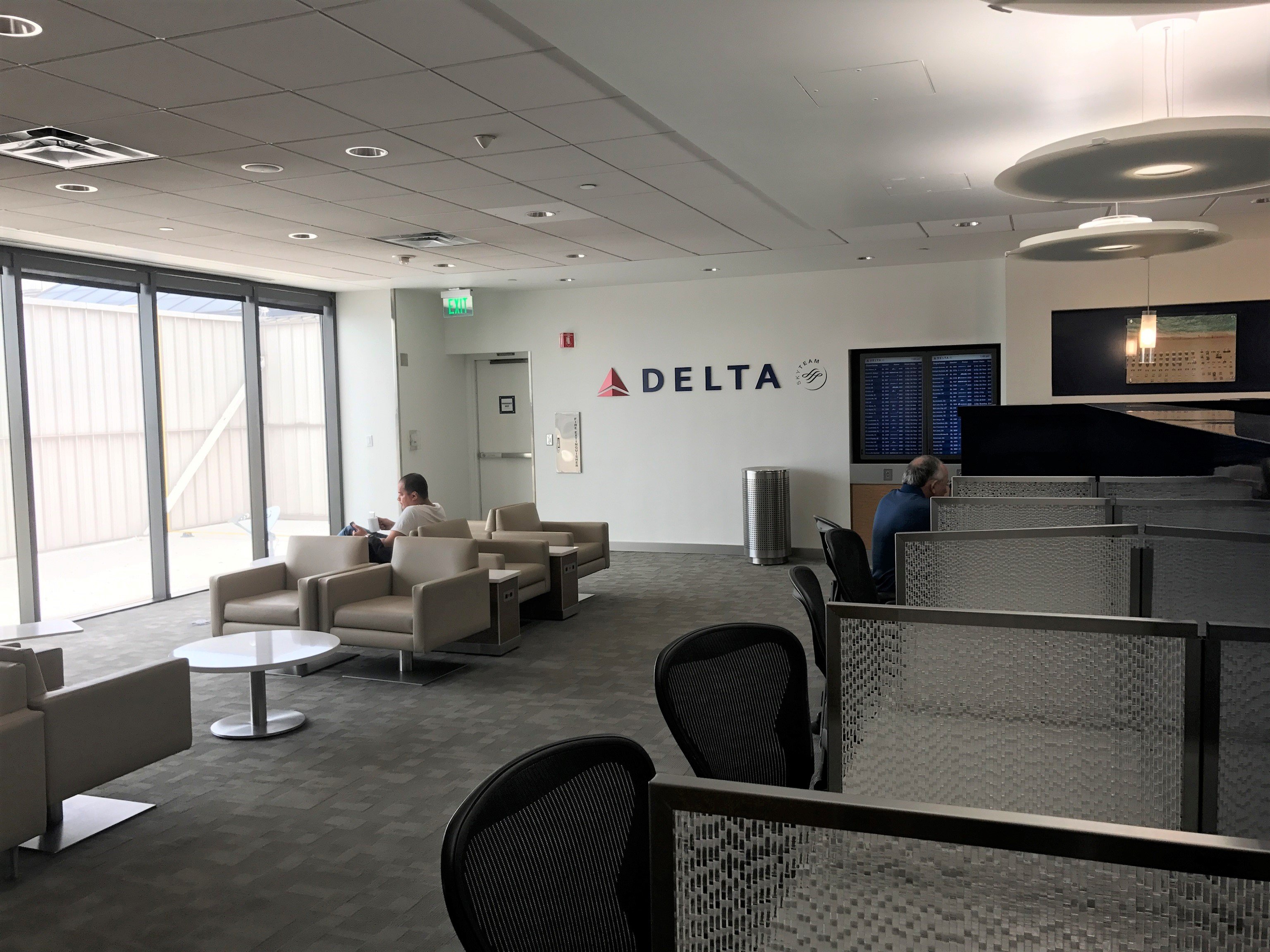 Delta Air Lines Delta Sky Club (Gate A17), photo 9