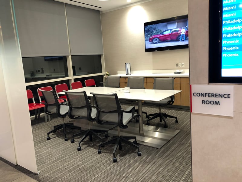 American Airlines Admirals Club, photo 6