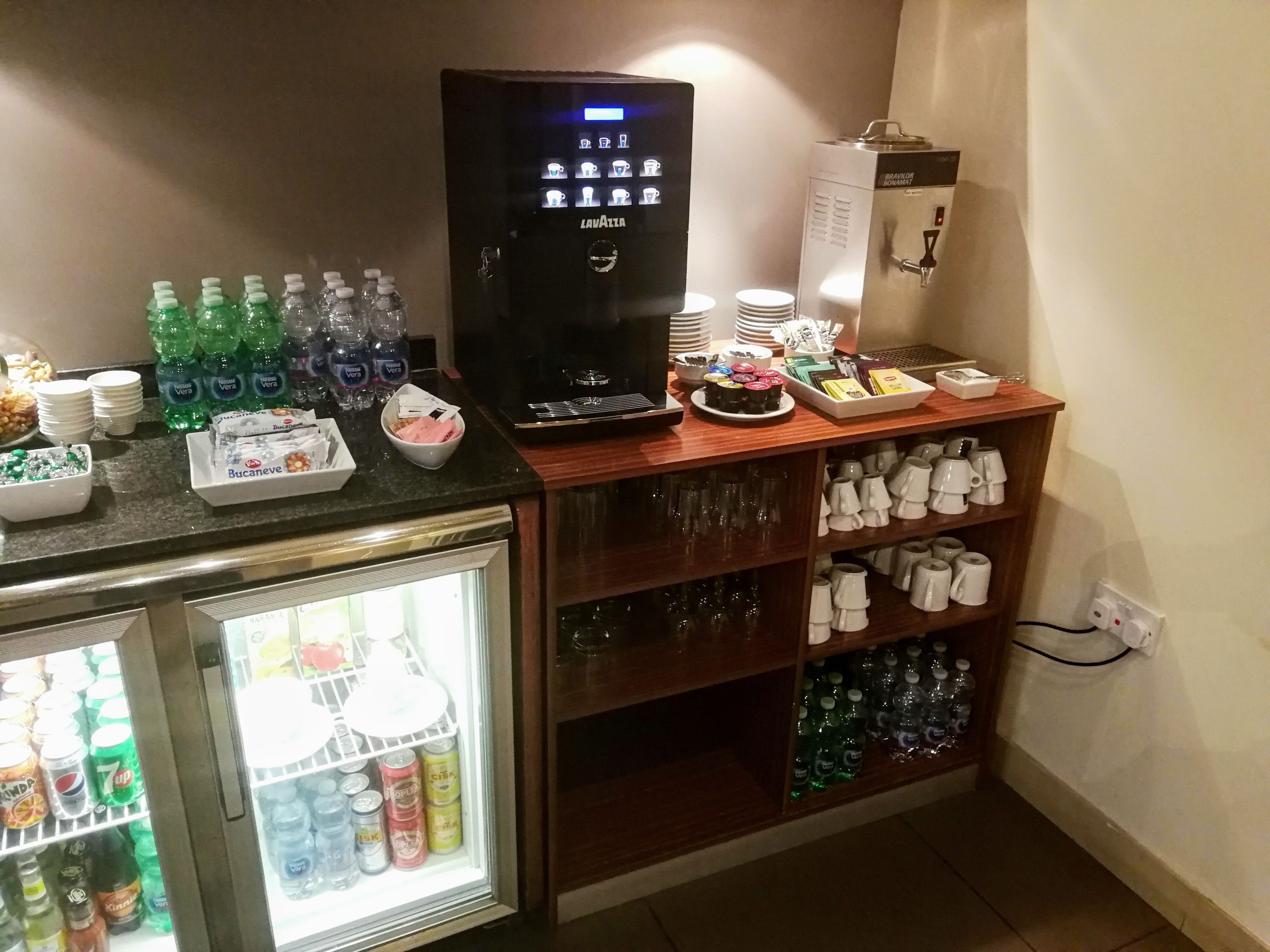 VIP Lounge (Arrivals), foto 3