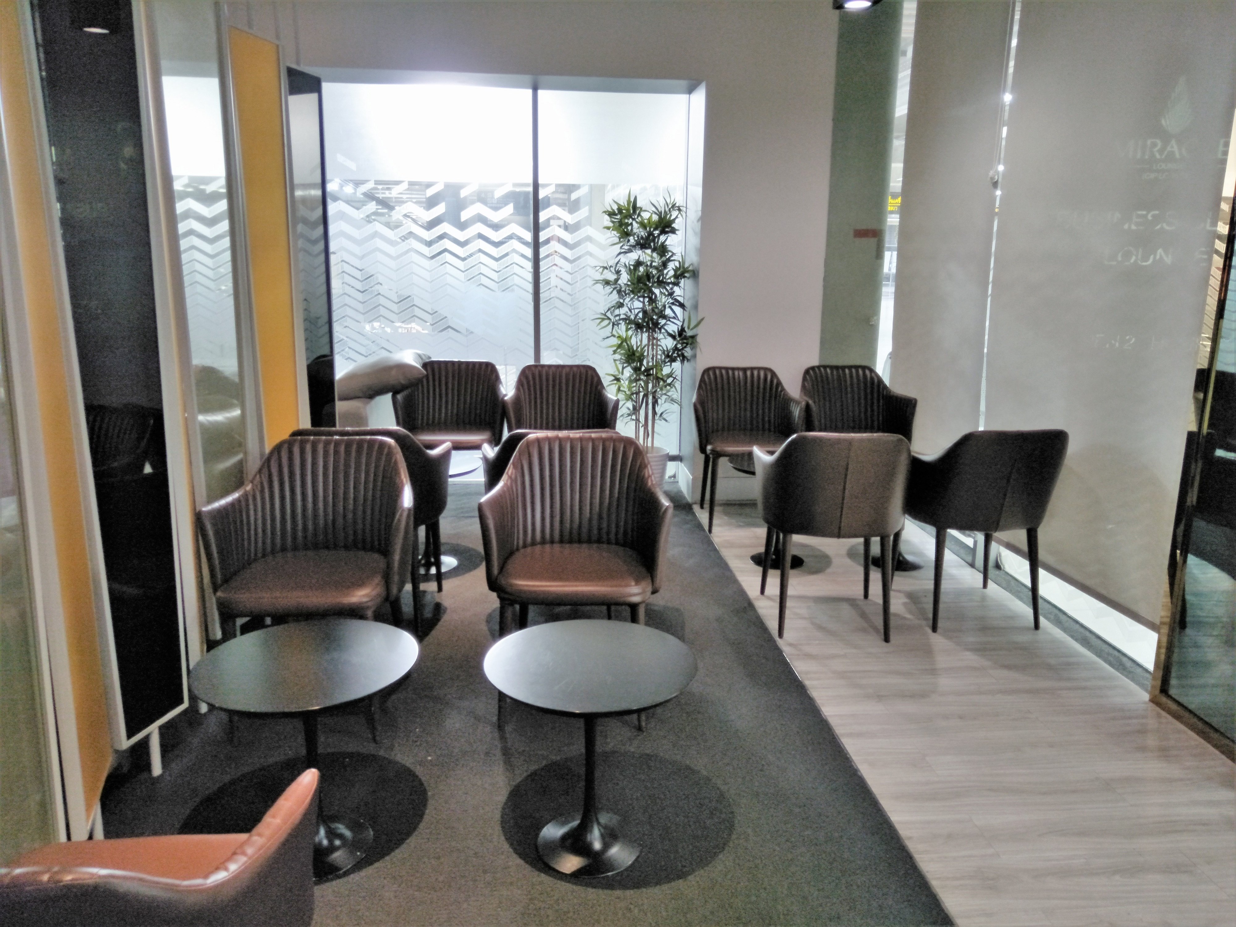 Miracle Business Class Lounge, photo 3