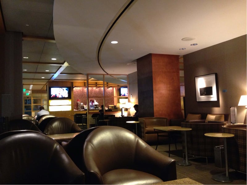 American Airlines Admirals Club, photo 3