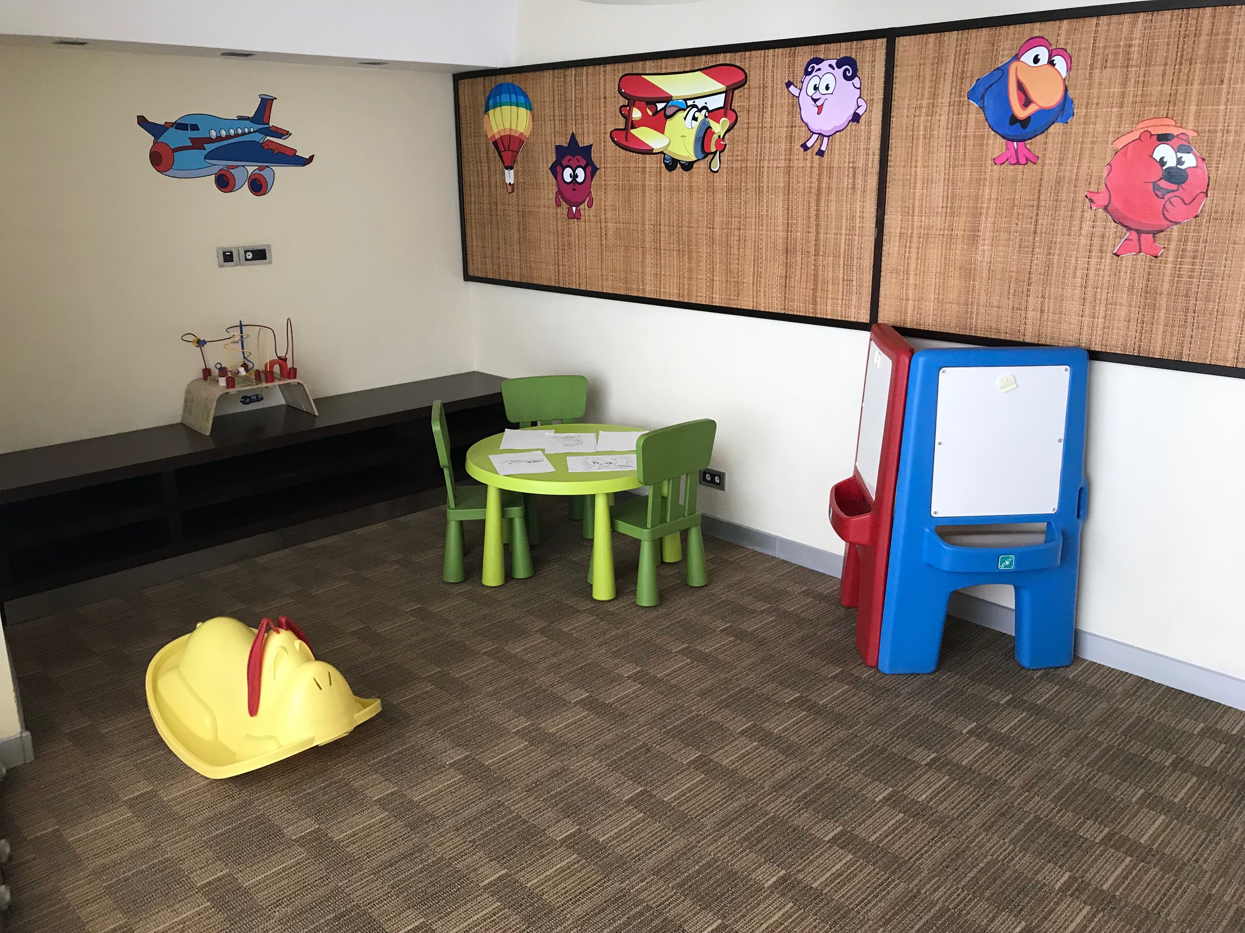 Domestic Business Lounge, photo 4